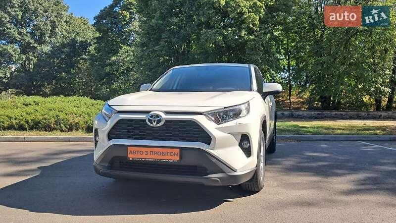 Toyota RAV4 2021