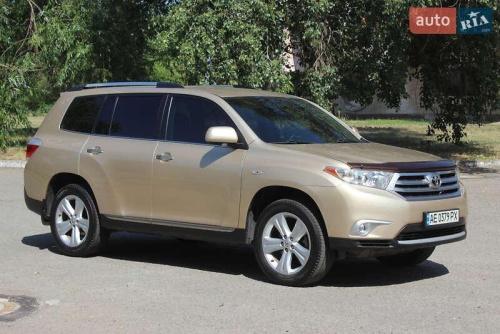 Toyota Highlander 2011