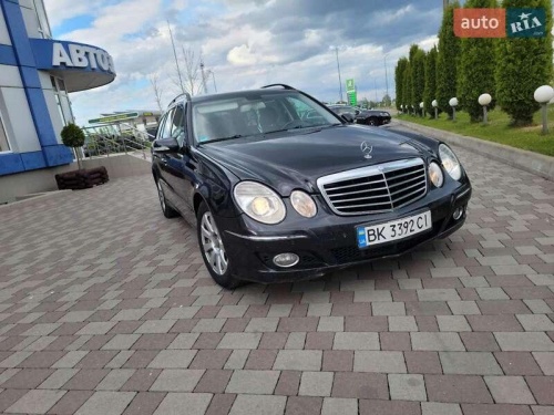 Mercedes-Benz E-Class 2009