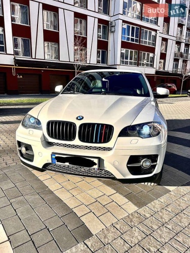 BMW X6 2011