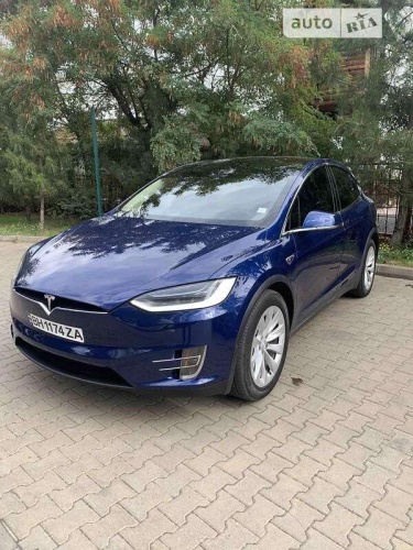 Tesla Model X 2016