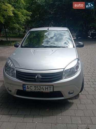 Renault Sandero 2010