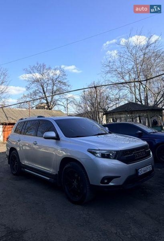Toyota Highlander 2011