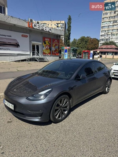 Tesla Model 3 2019
