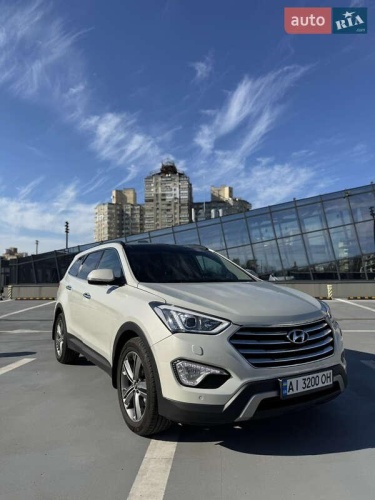 Hyundai Grand Santa Fe 2014