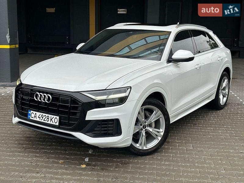 Audi Q8 2021