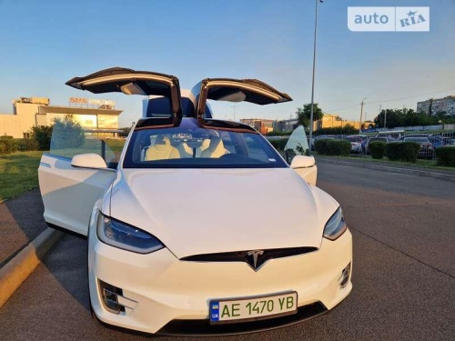 Tesla Model X 2018