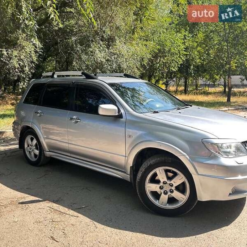 Mitsubishi Outlander 2008