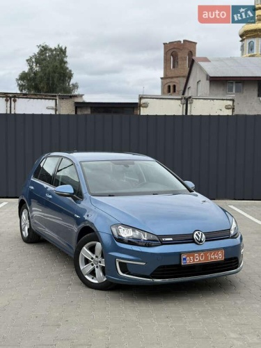 Volkswagen e-Golf 2015