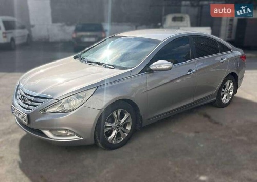 Hyundai Sonata 2010