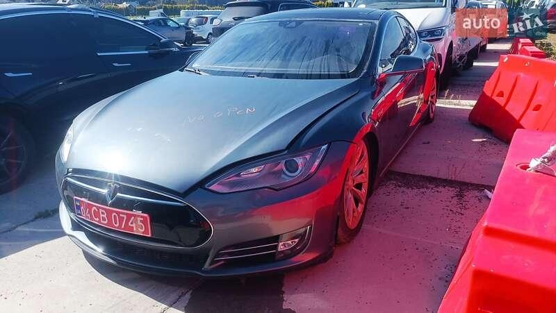Tesla Model S 2013
