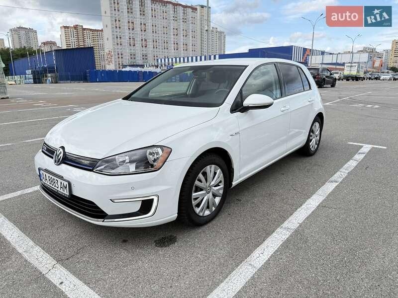 Volkswagen e-Golf 2015