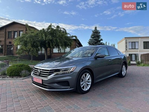Volkswagen Passat 2021
