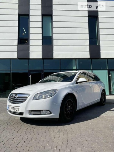 Opel Insignia 2011