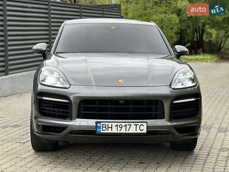 Porsche Cayenne Coupe 2021