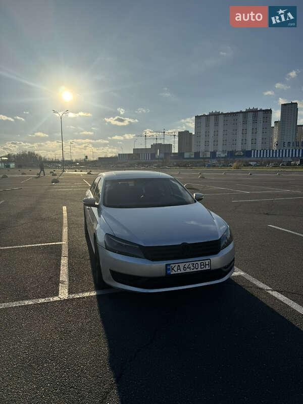 Volkswagen Passat 2013