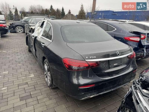 Mercedes-Benz E-Class 2021