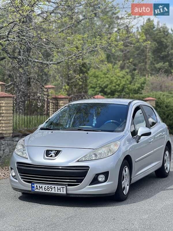 Peugeot 207 2010