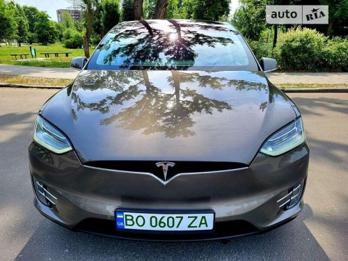 Tesla Model X 2016