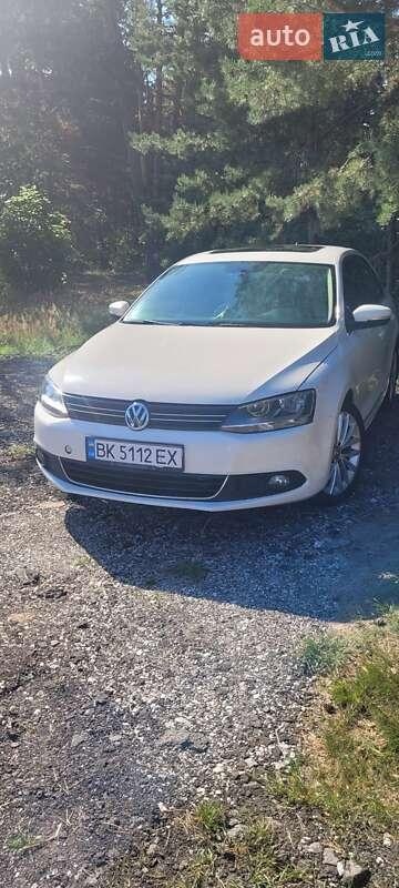 Volkswagen Jetta 2012