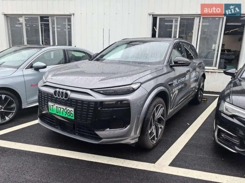 Audi Q6 e-tron 2025