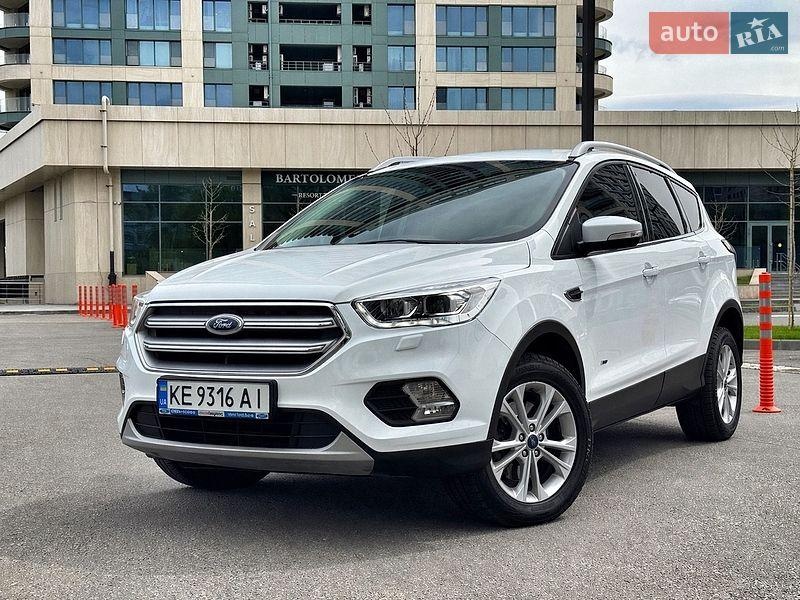 Ford Kuga 2016