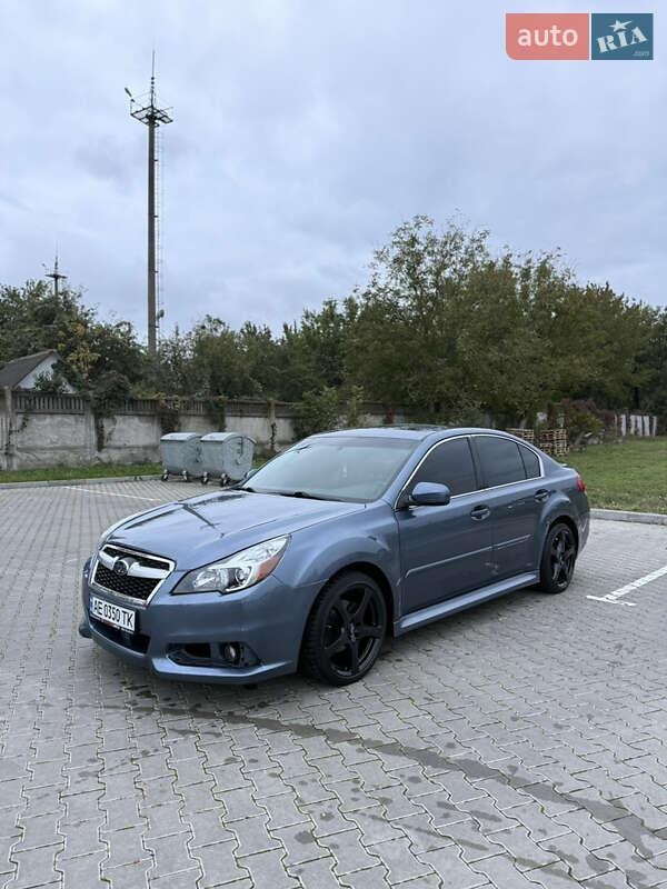 Subaru Legacy 2014