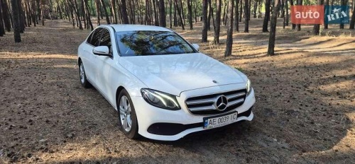 Mercedes-Benz E-Class 2017