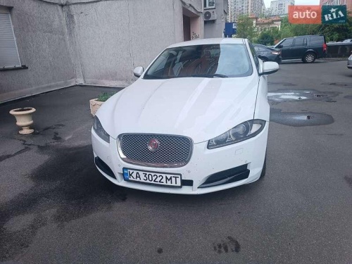 Jaguar XF 2012
