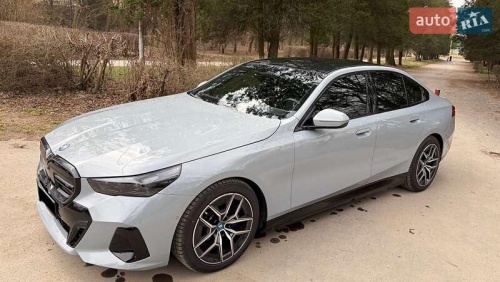 BMW i5 2023