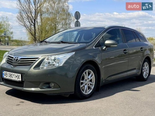 Toyota Avensis 2011