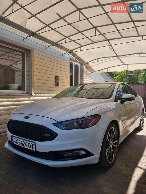 Ford Fusion 2016