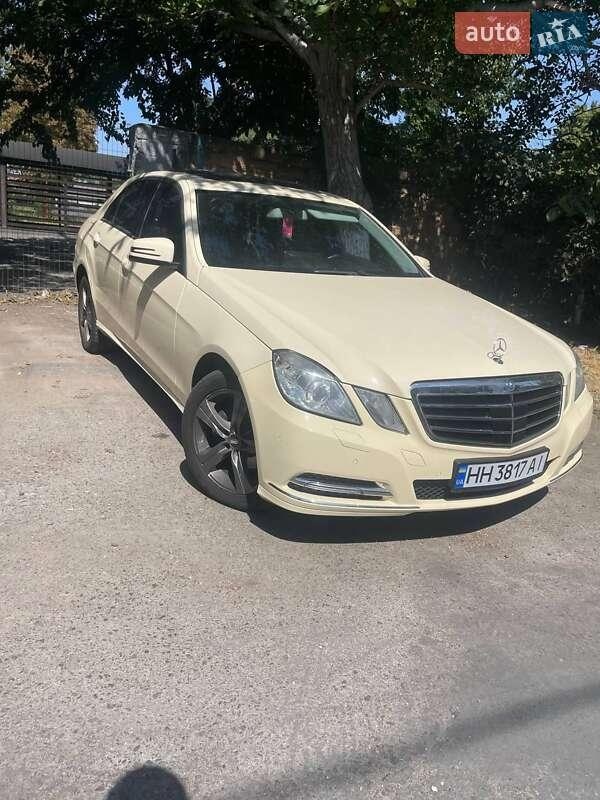 Mercedes-Benz E-Class 2012
