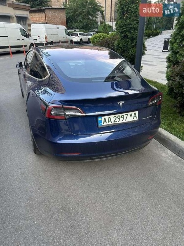 Tesla Model 3 2018
