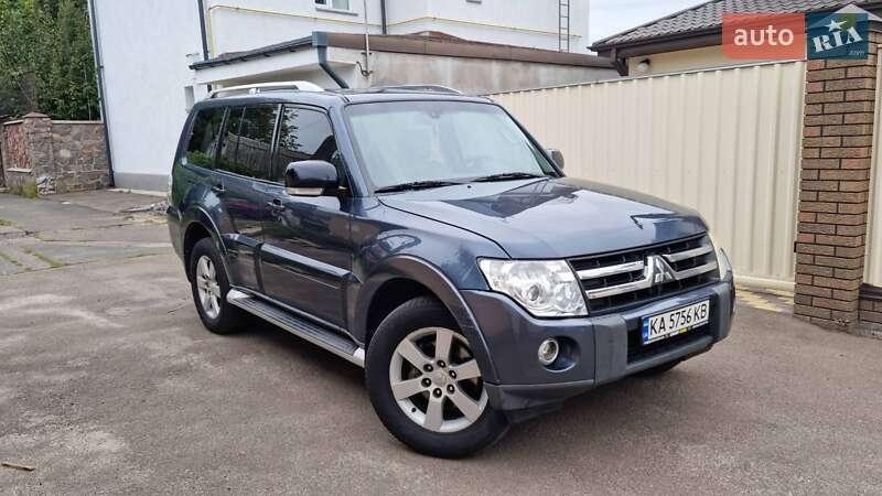 Mitsubishi Pajero 2008