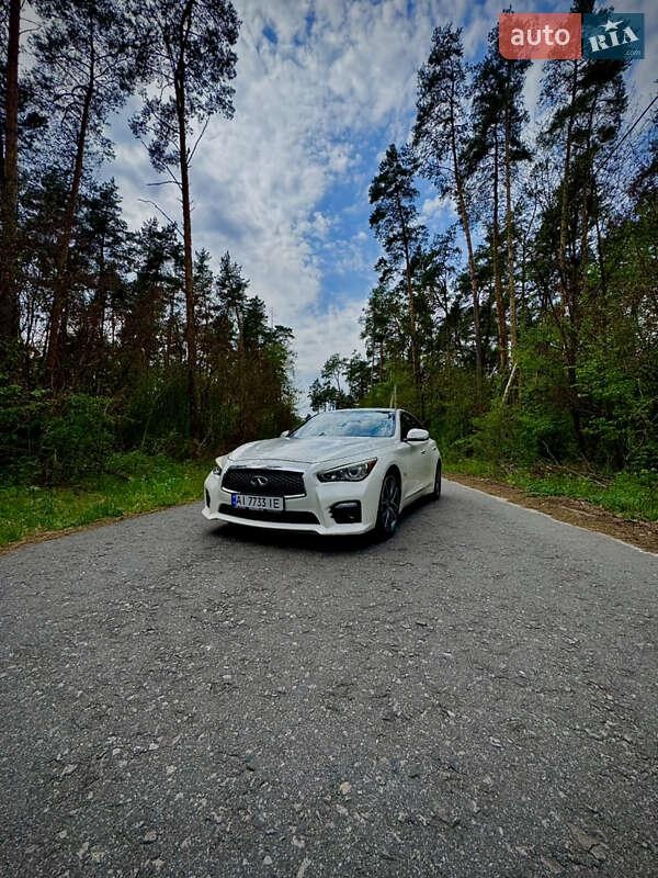 Infiniti Q50 2016