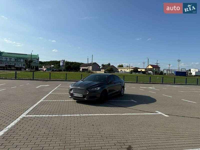 Ford Fusion 2016
