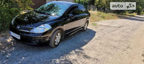 Nissan TIIDA 2013