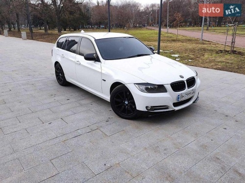 BMW 3 Series 2011