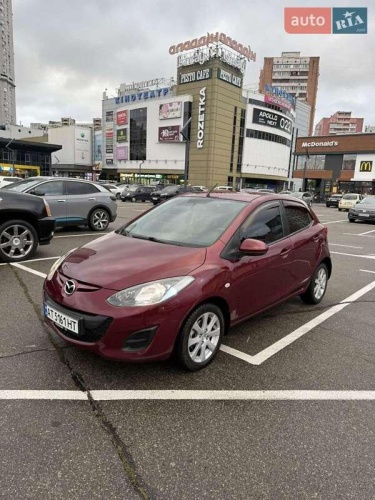 Mazda 2 2011