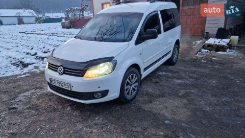 Volkswagen Caddy 2011