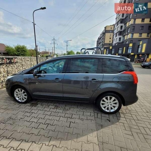 Peugeot 5008 2010