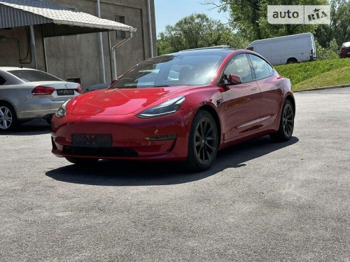 Tesla Model 3 2022