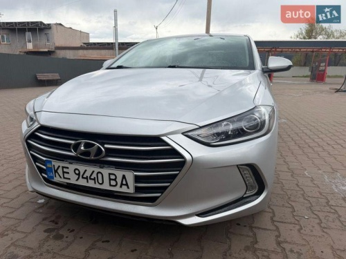 Hyundai Elantra 2017