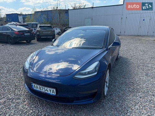 Tesla Model 3 2018