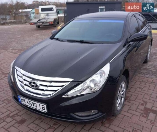 Hyundai Sonata 2011