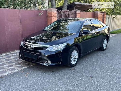 Toyota Camry 2015