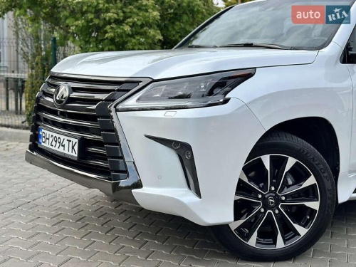 Lexus LX 2020