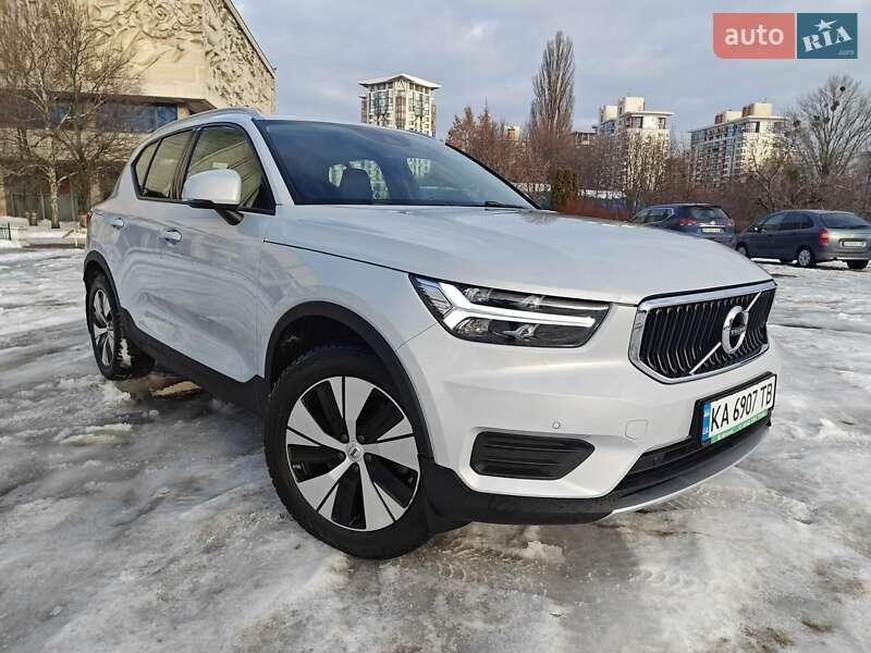 Volvo XC40 2021