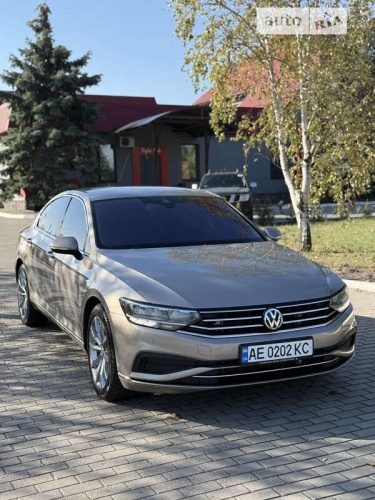 Volkswagen Passat 2019